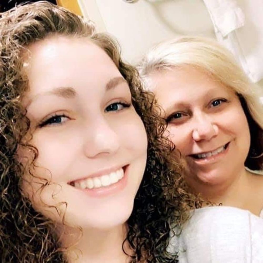 Meet your Posher, Selena